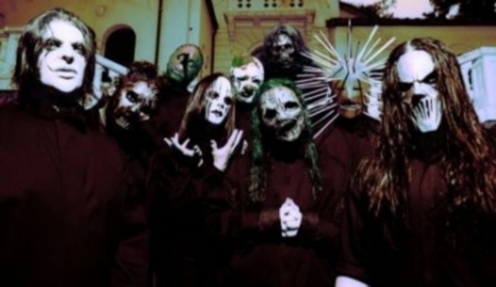 Fotografie americké hudební skupiny Slipknot