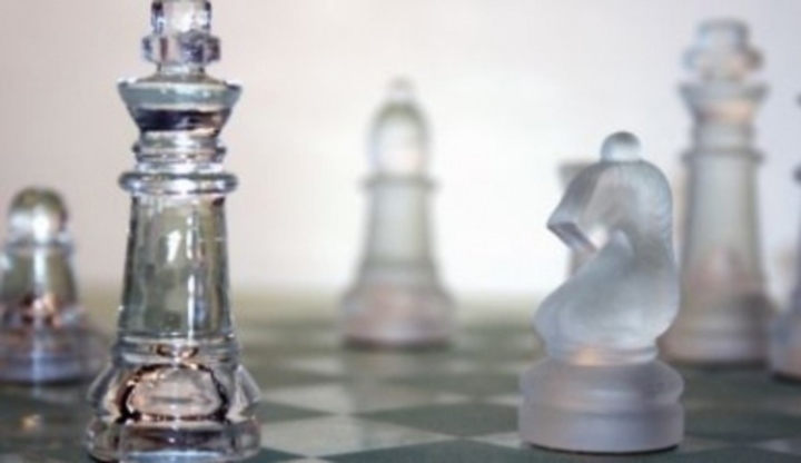 Fotografie šachových křišťálových figurek