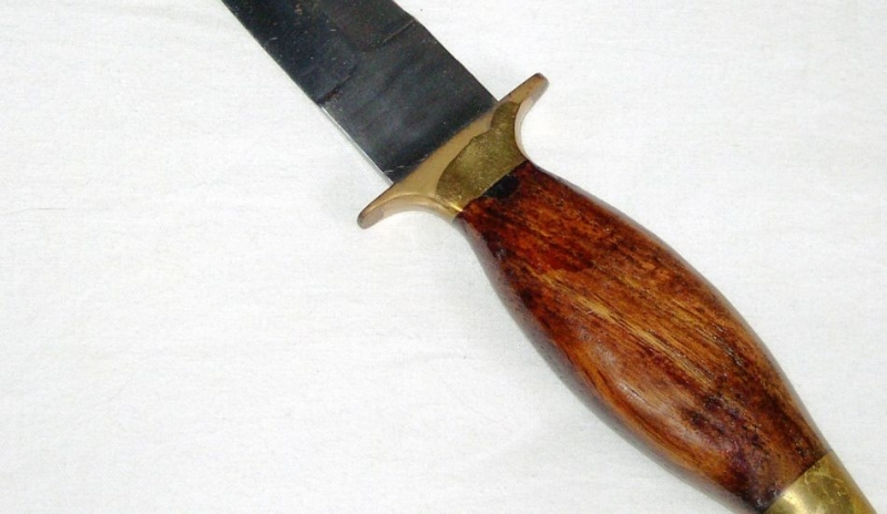 Fotografie zobrazující lovecký nůž