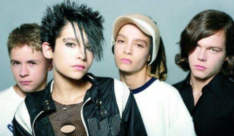 Tokio Hotel hrají styl, který je směsicí popu, punku a rocku.
