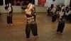 Vystoupení profesionálních tanečnic je součástí téměř každého plesového programu.