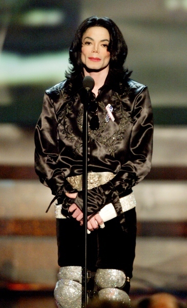 Michael Jackson v černém