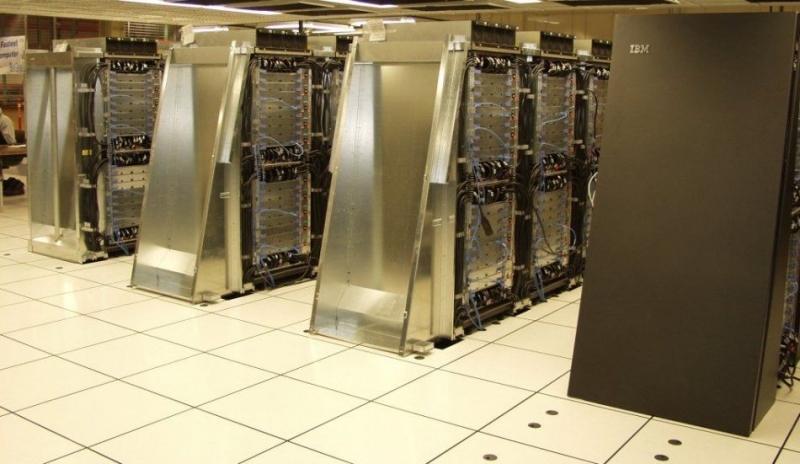 Snímek superpočítače IBM