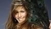 Jennifer Aniston s pavími pery u tváře