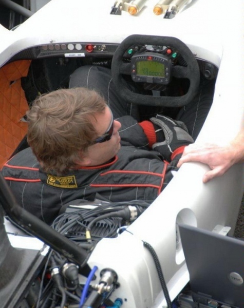 Snímek vnitřního prostoru Caparo T1 Race Extreme