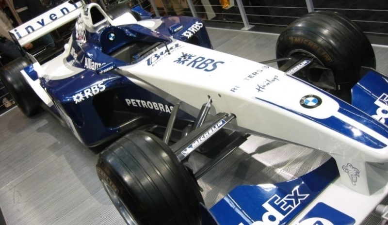 Snímek zobrazující automobil Formule 1