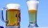 Fotografie dvou sklenic z pivem