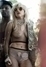 Lady Gaga v síťovaném outfitu ukazuje své tělo