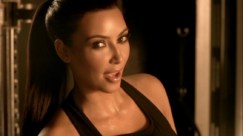 Kim Kardashian s otevřenou pusou