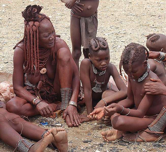 Obrázek africké ženy s dětmi 