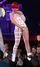 Zpěvačka Rihanna v kostýmu na koncertu